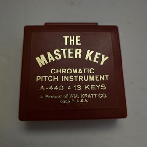 The Master Key Chromatic Pitch Instrument A-440 13 Keys -Wm. Kratt, (MK1 - F )